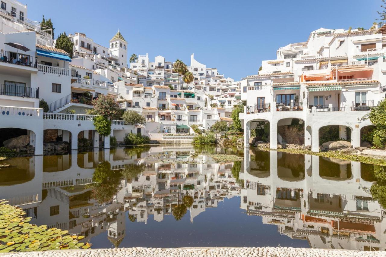 Capistrano Playa Apartment Nerja Exterior photo