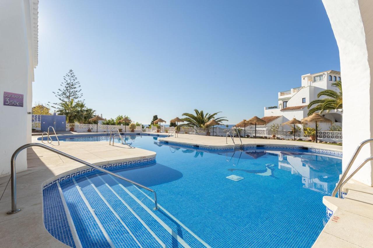 Capistrano Playa Apartment Nerja Exterior photo